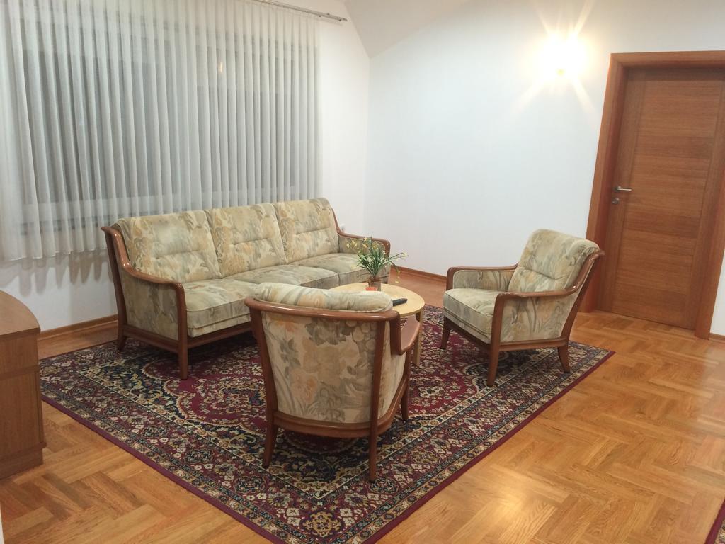 Guest House Seperic 자스트레바르스코 객실 사진